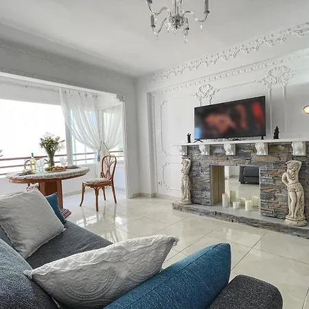 Apartman Versalles En *